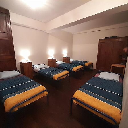 Chambres D'Hotes L'Oustal オロロン・サント・マリー エクステリア 写真